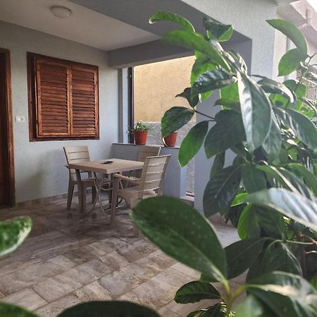 Eden Guesthouse Durrës 외부 사진
