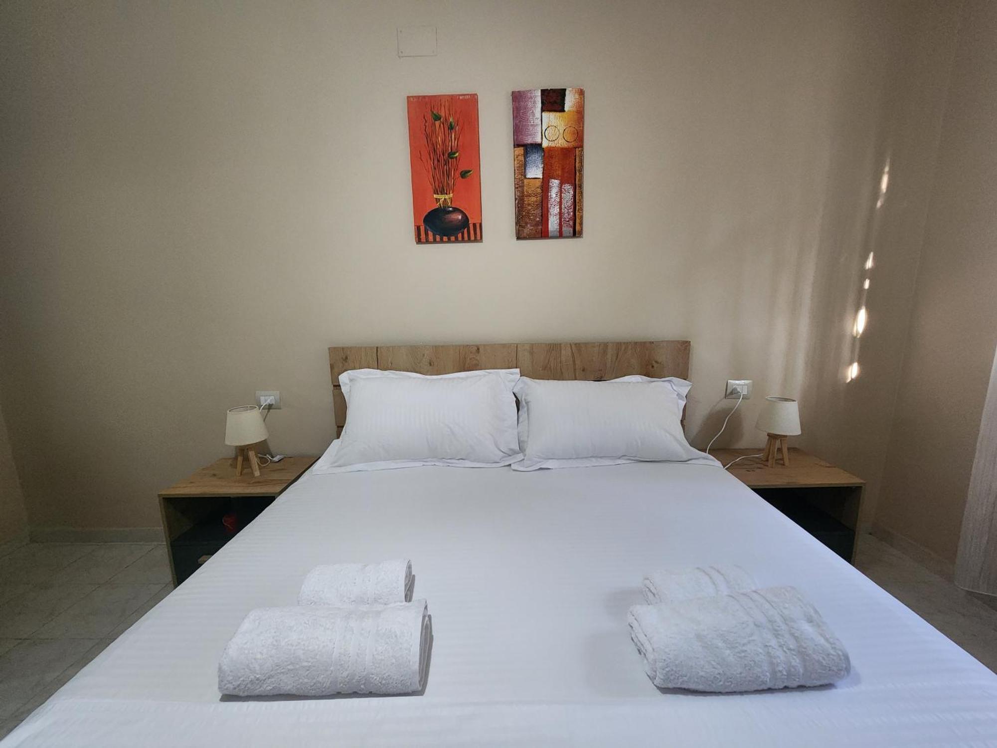 Eden Guesthouse Durrës 외부 사진