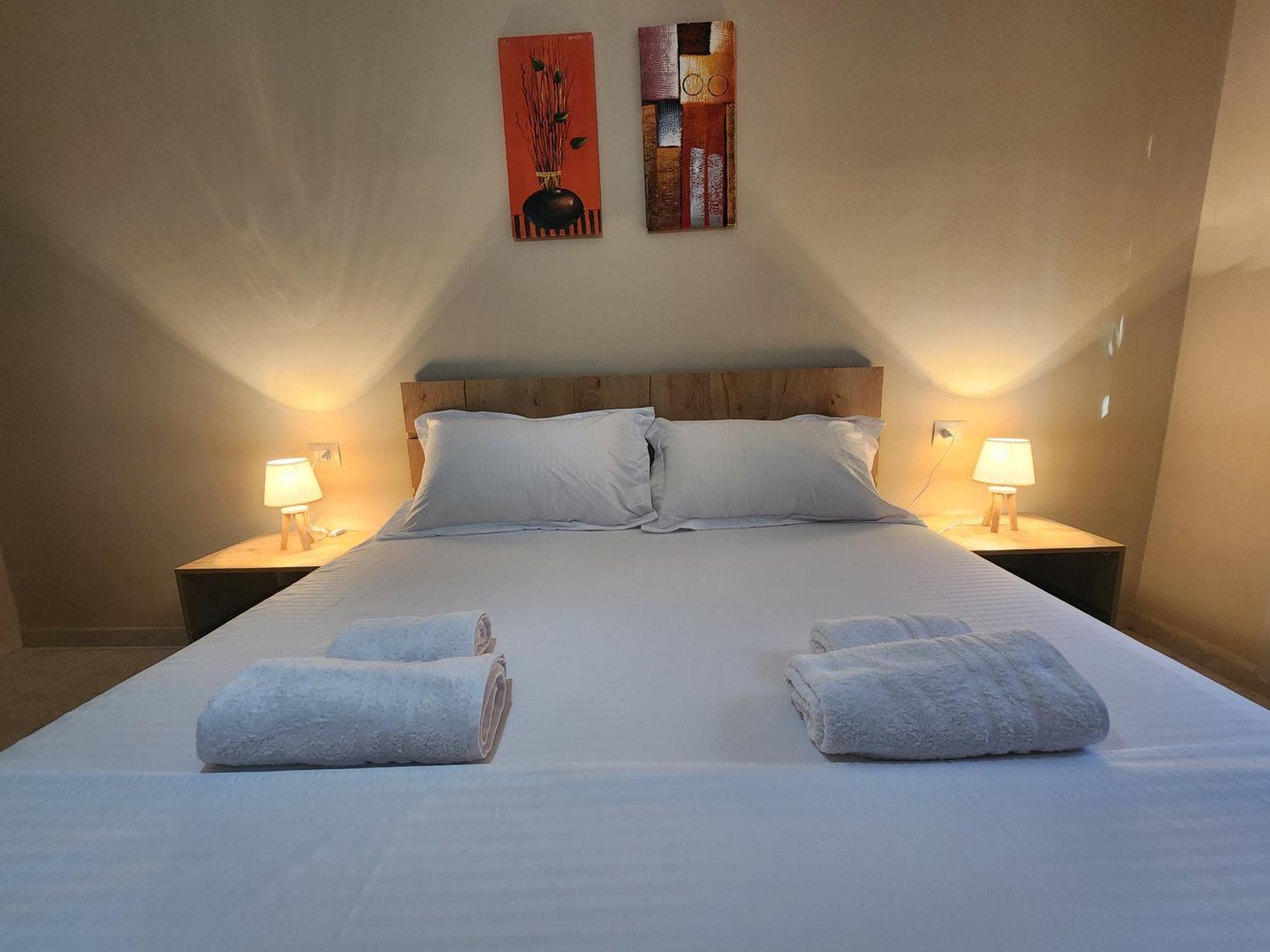 Eden Guesthouse Durrës 외부 사진