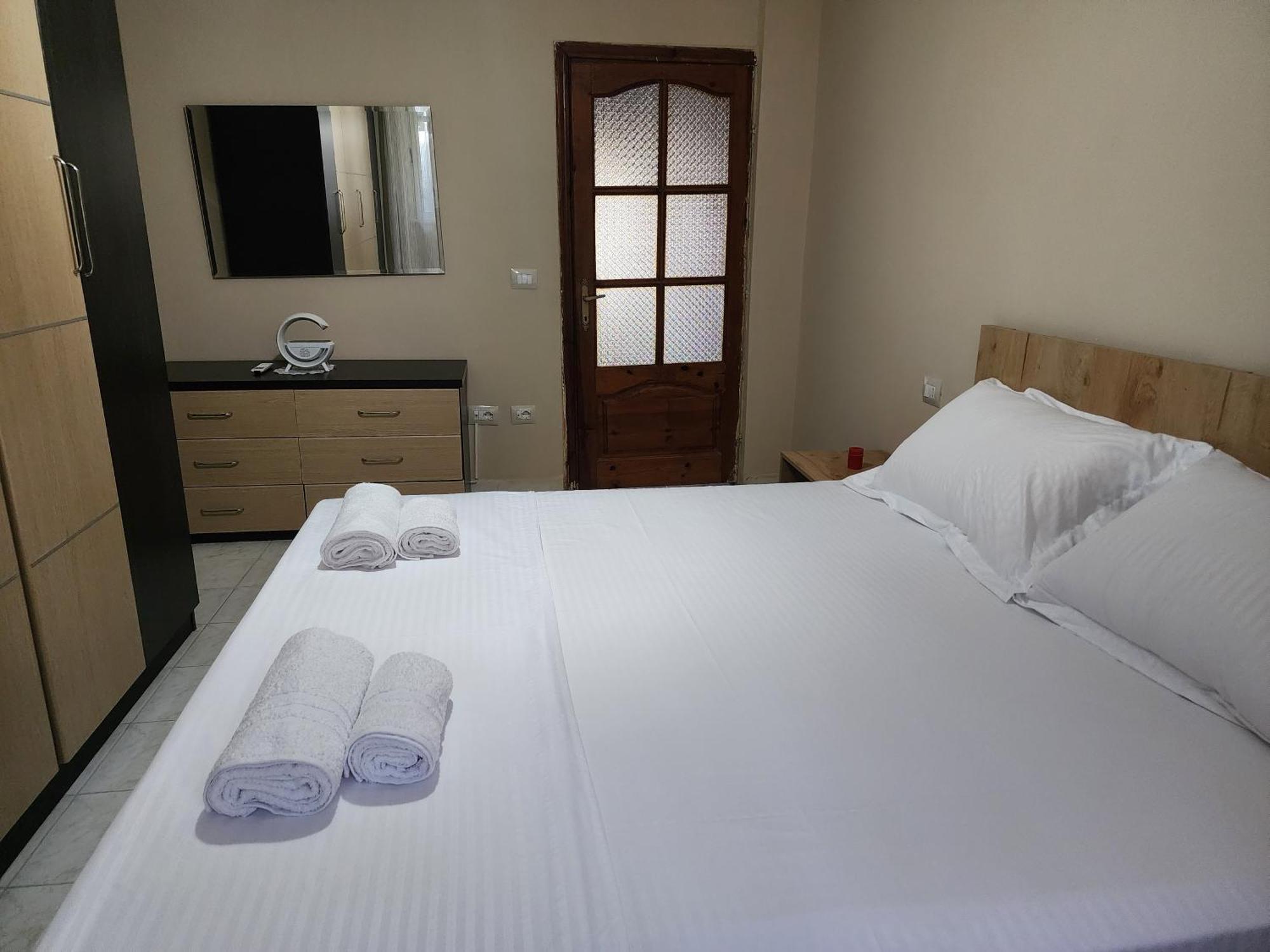 Eden Guesthouse Durrës 외부 사진
