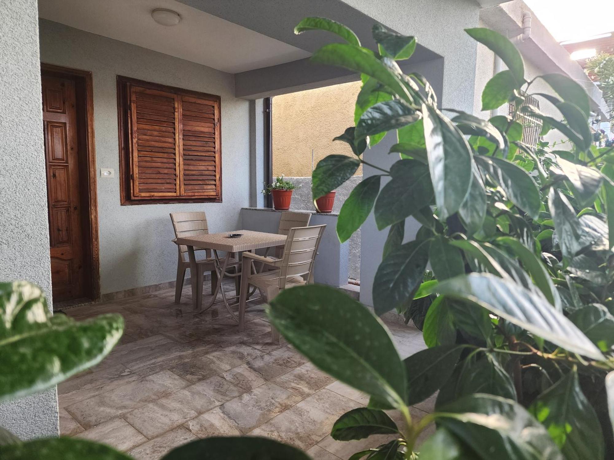 Eden Guesthouse Durrës 외부 사진